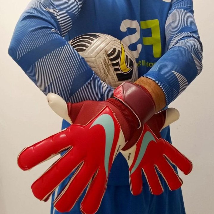 Перчатки вратарские Nike Vapor Grip