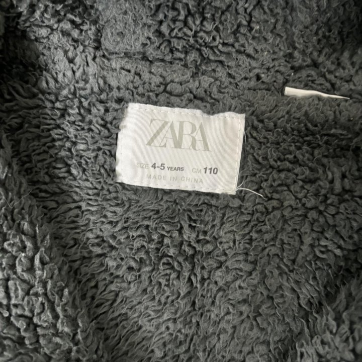 Куртка Zara 110