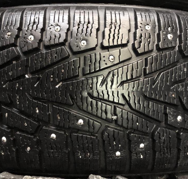 225/60/17 Nokian Tyres Hakkapeliitta 7 SUV. 4шт