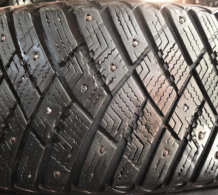 205/55/16 Goodyear Ultragrip Ice Arctic. 2шт