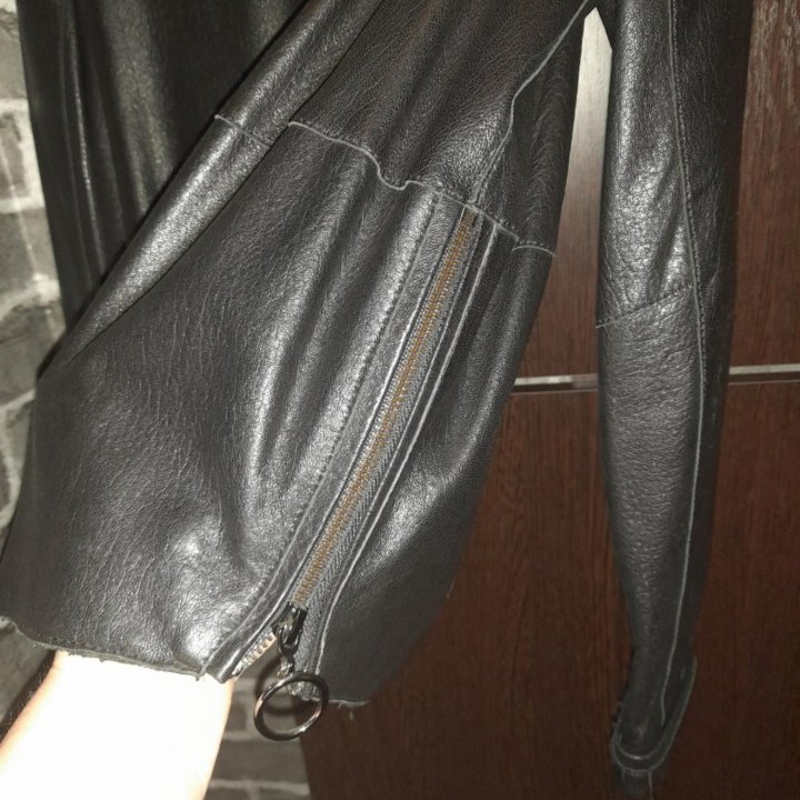 Бомбер женский