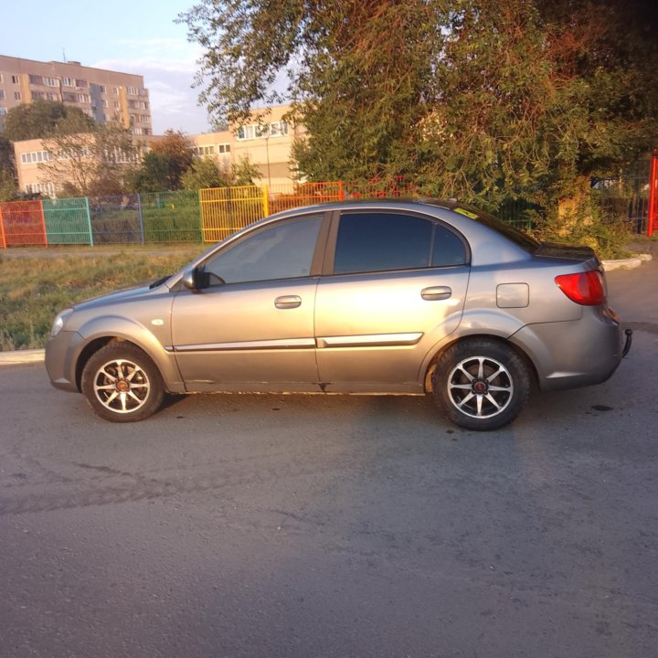 Kia Rio, 2011