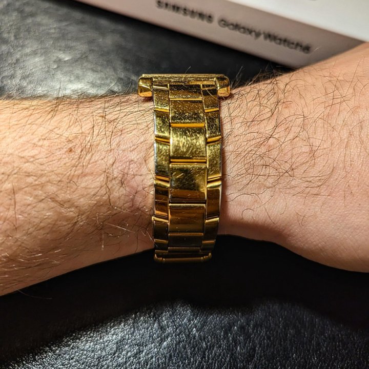 Casio золотые