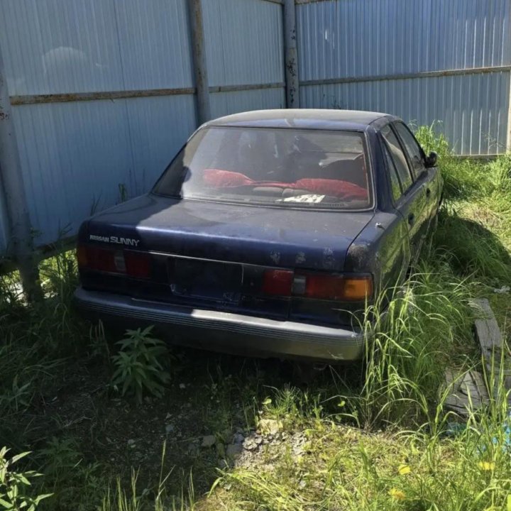 Nissan Sunny, 1993