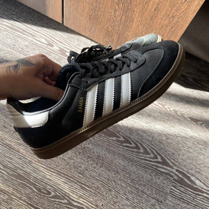 Кроссовки adidas Samba