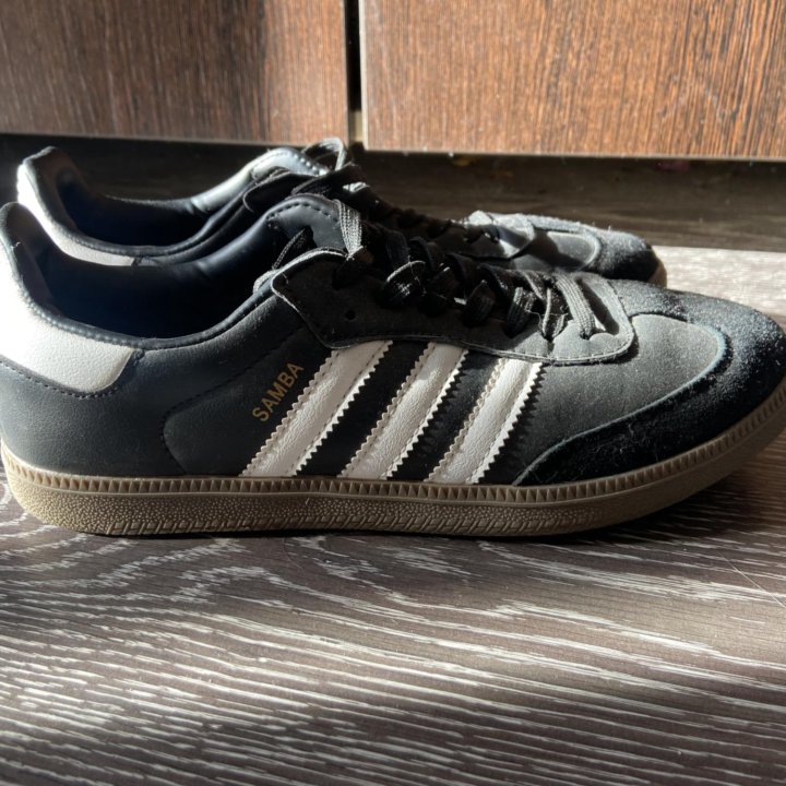 Кроссовки adidas Samba