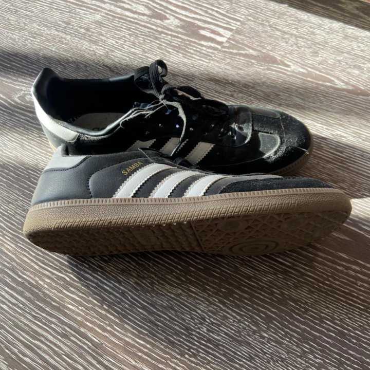 Кроссовки adidas Samba