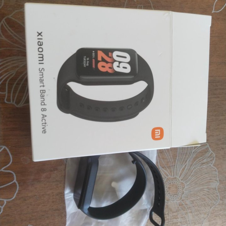 Фитнес браслет Xiaomi Smart Band 8 Active