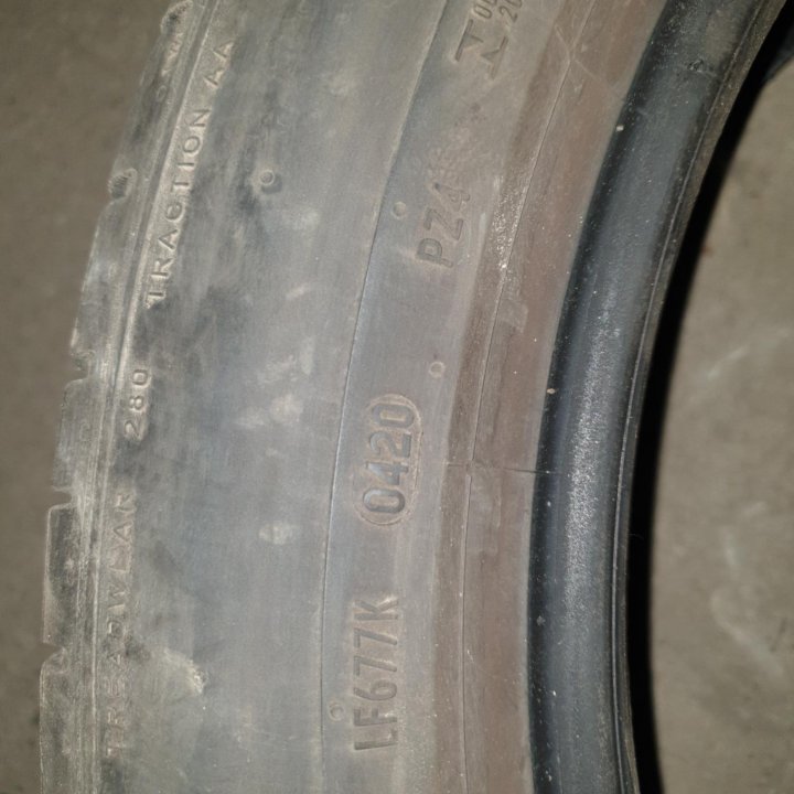 Шина Pirelli P Zero 235/50/19