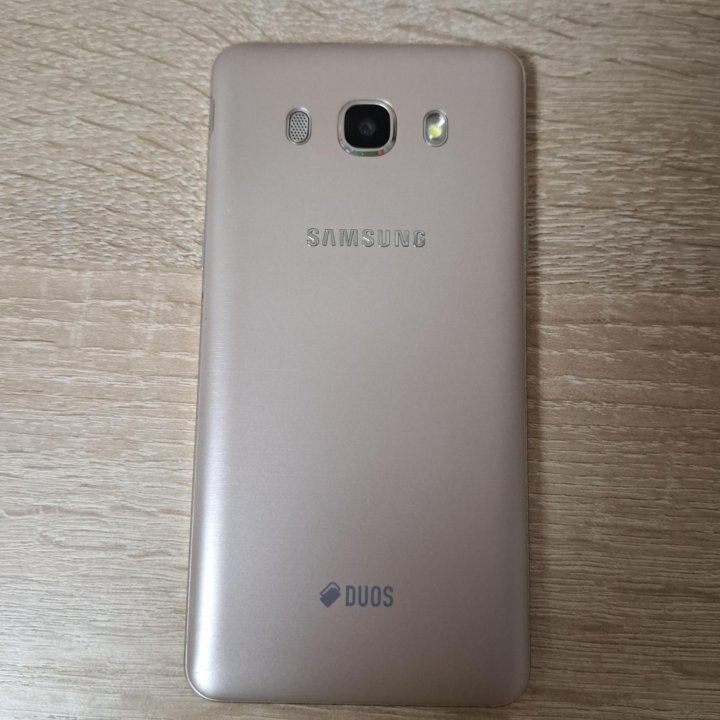 Телефон Samsung