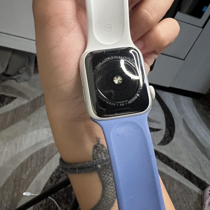 Apple Watch SE