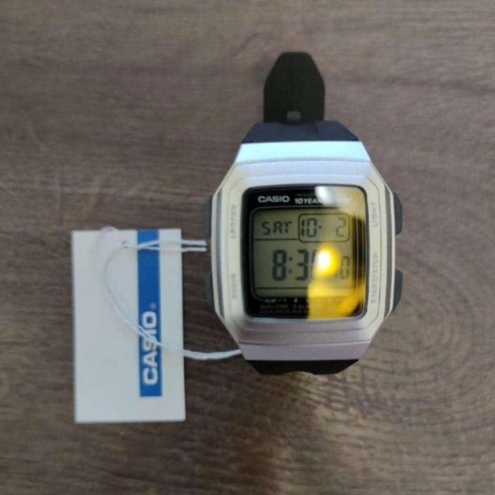 Новые наручные часы Casio