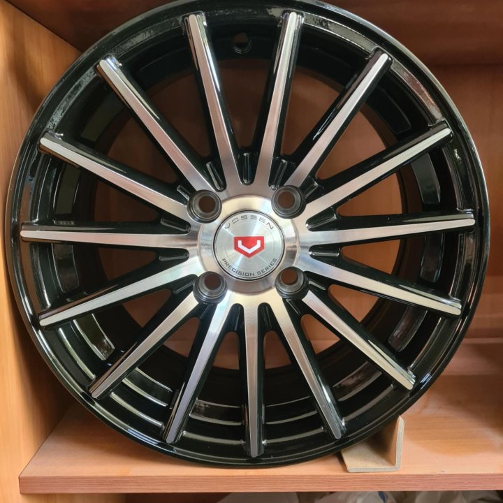 R14 4*100 Vossen