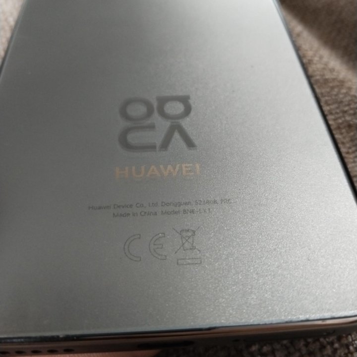 HUAWEI