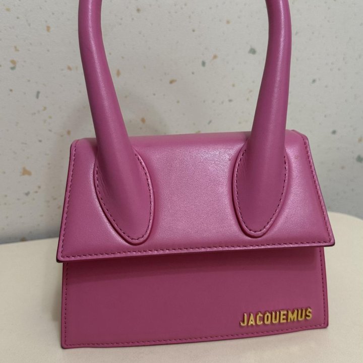 Сумка Jacquemus Le Chiquito Moyen mini bag