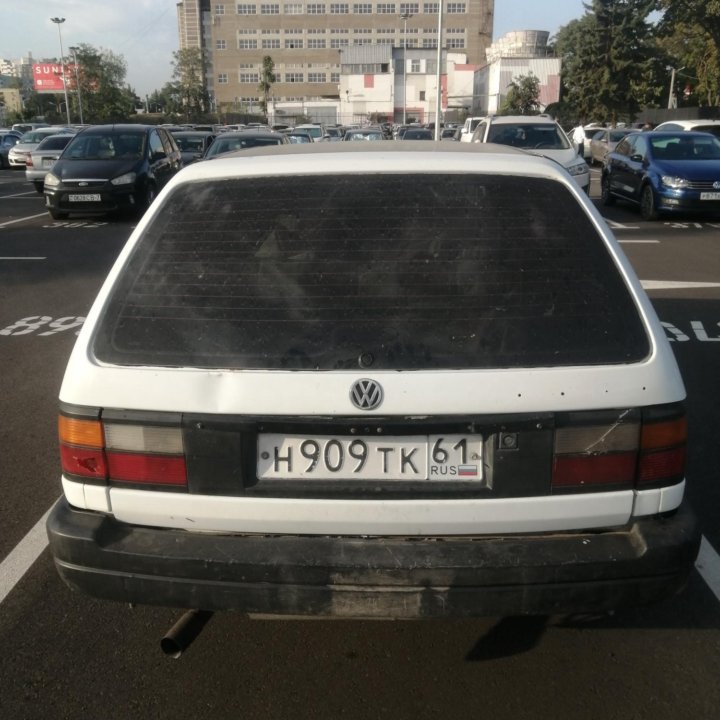 Volkswagen Passat, 1988