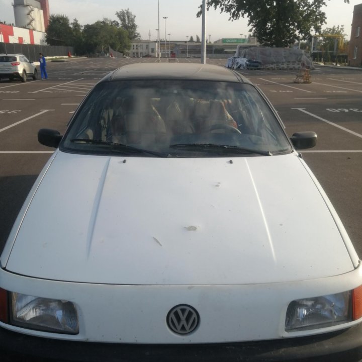 Volkswagen Passat, 1988