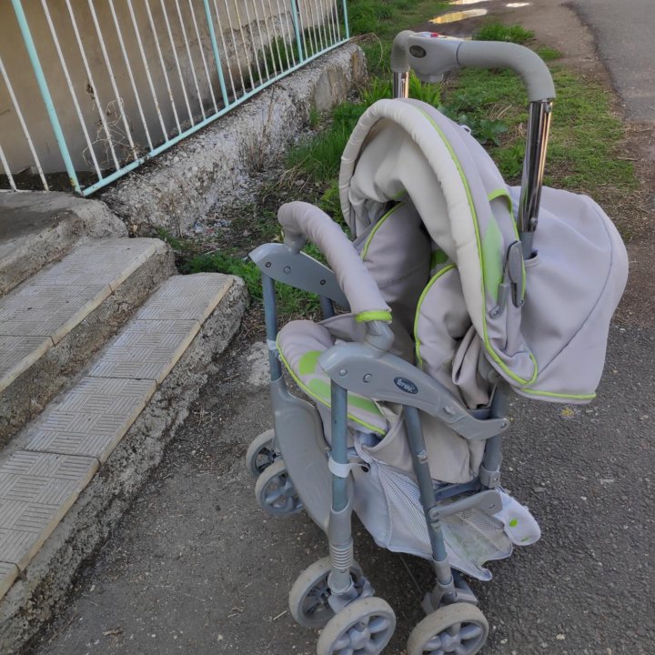 Прогулочная коляска