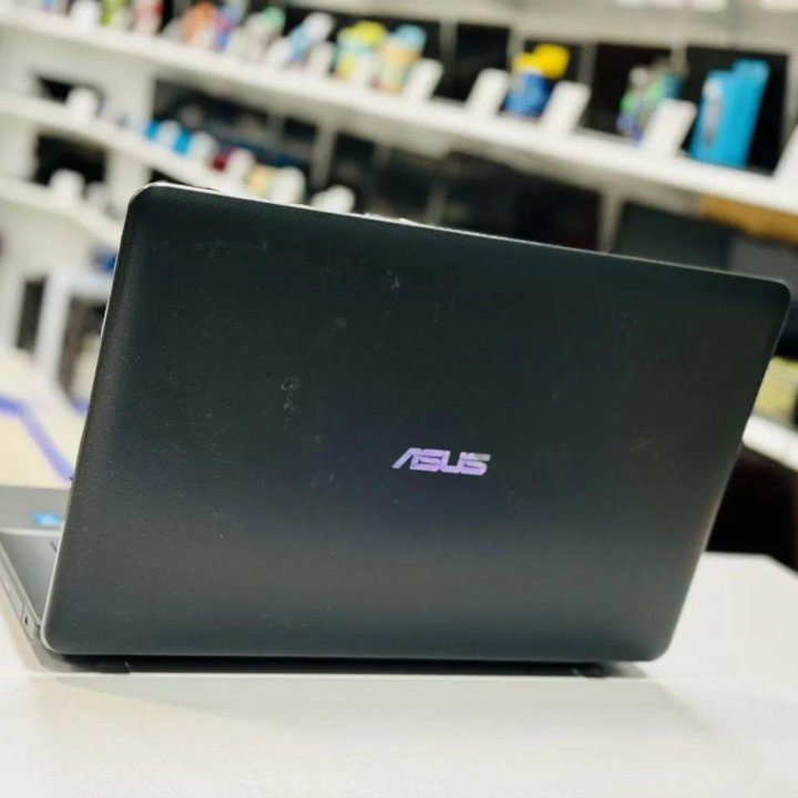 Asus 17.3