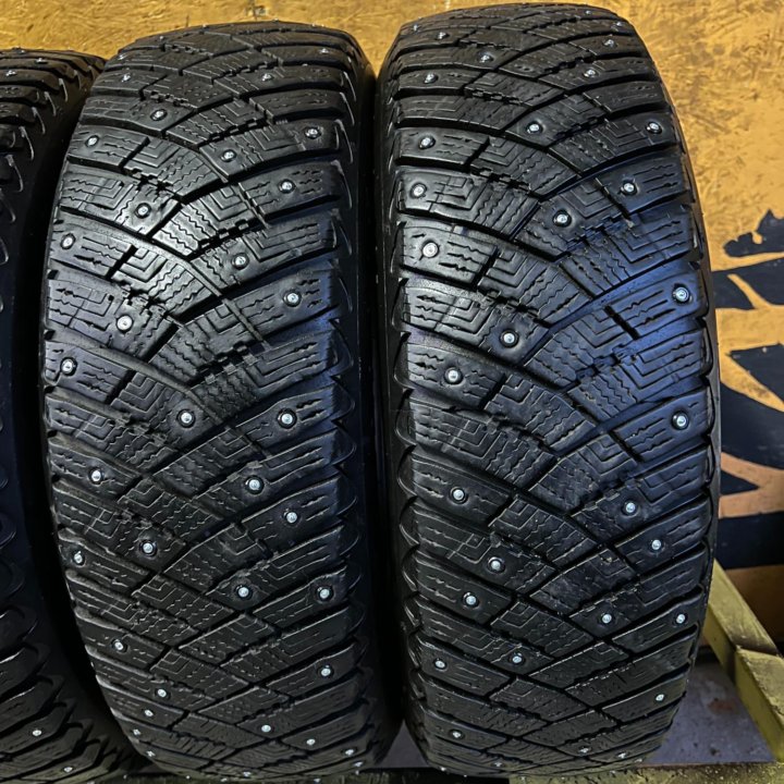 Зимние шины GoodYear UltraGrip Arctic Ice R15