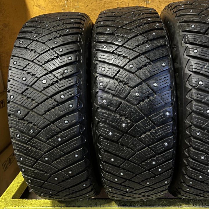 Зимние шины GoodYear UltraGrip Arctic Ice R15