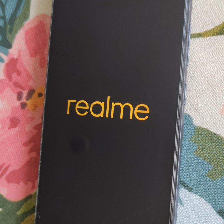 Телефон Realme C25