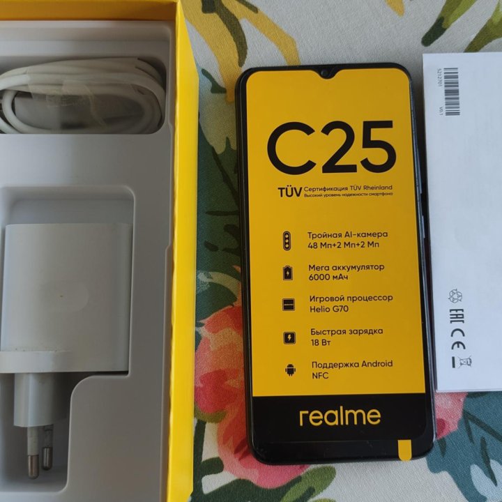 Телефон Realme C25