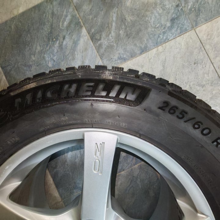 Комплект зимних колес Michelin R18 с Infiniti FX35