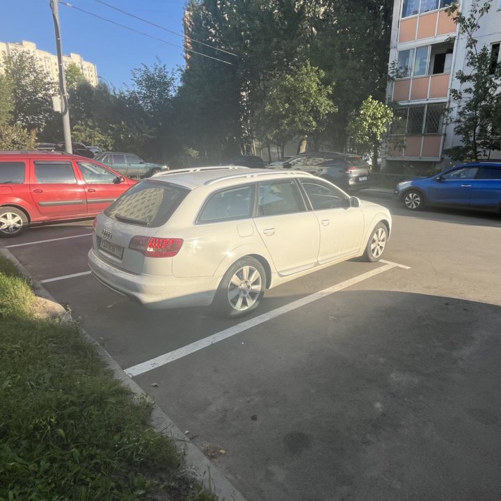 Audi A6 Allroad Quattro, 2011