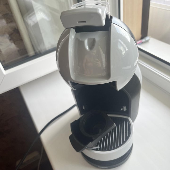 Кофемашина Dolce Gusto