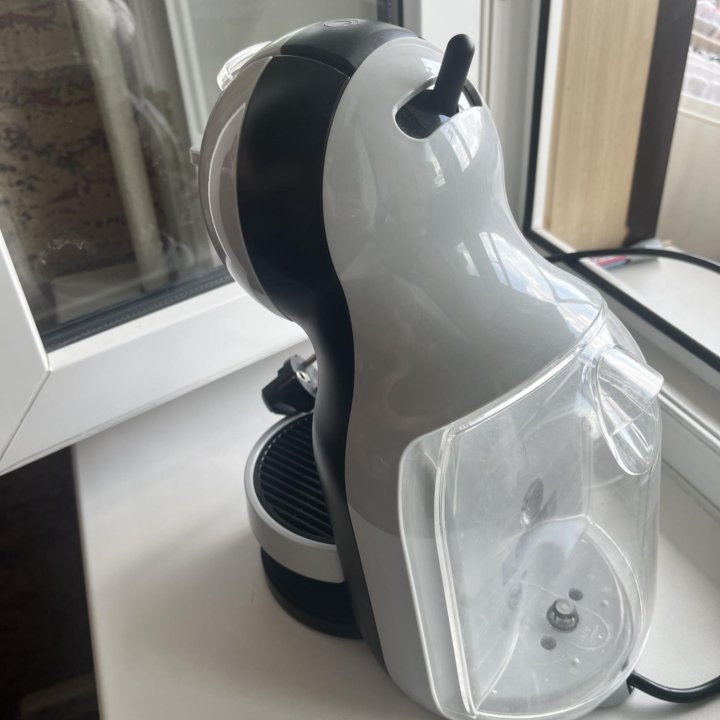 Кофемашина Dolce Gusto