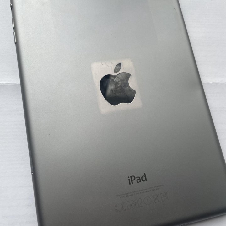 iPad mini 3 16 гб