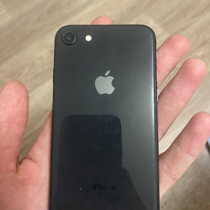 iPhone 8