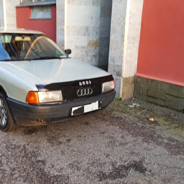 Audi 80, 1988