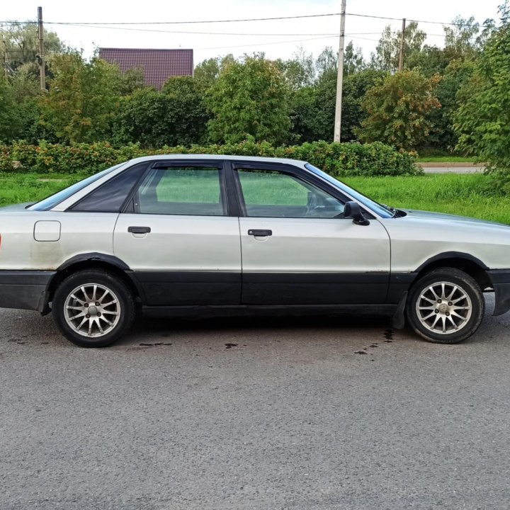 Audi 80, 1988