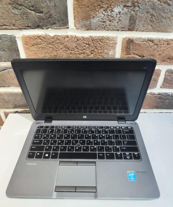 Ноутбук HP EliteBook 820