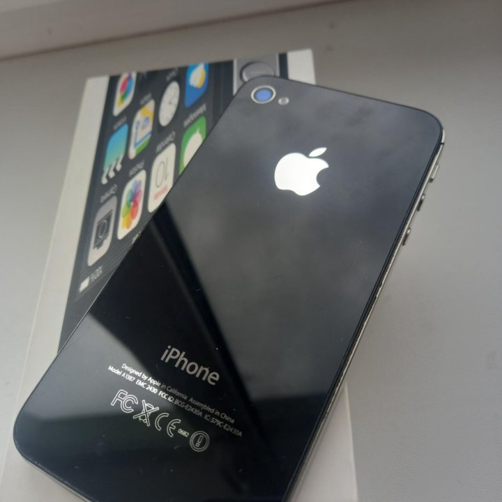 телефон iPhone 4s