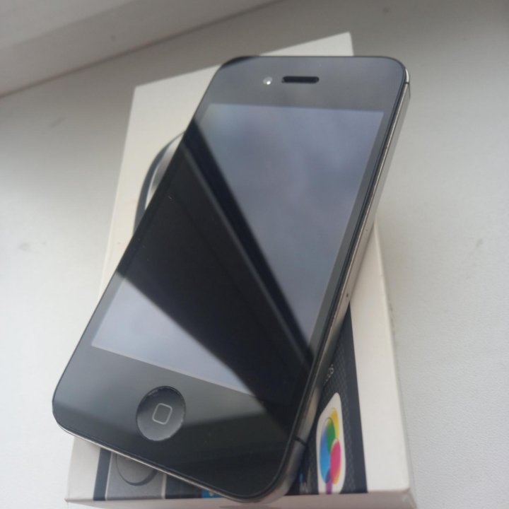 телефон iPhone 4s