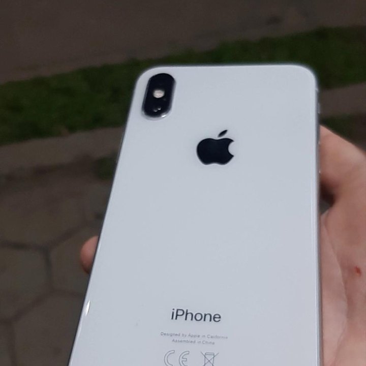 iPhone XS 64gb