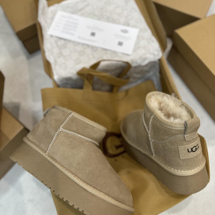 Женские ботинки UGG