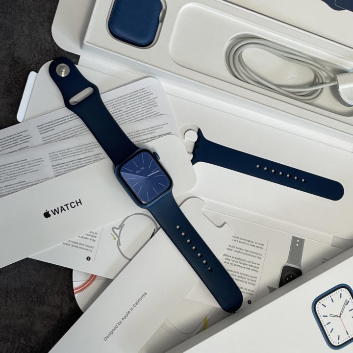 Apple Watch 7 41mm Blue в отличном состоянии