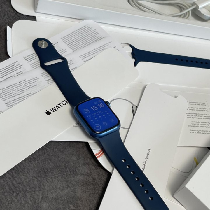 Apple Watch 7 41mm Blue в отличном состоянии