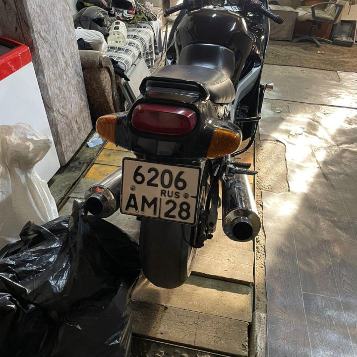 Kawasaki ZZR1100