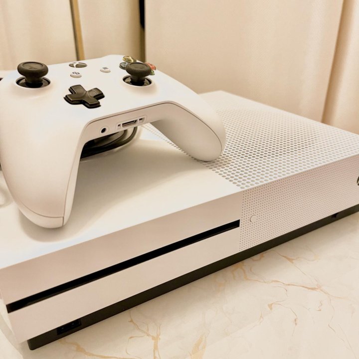 XBox one s 1 tb