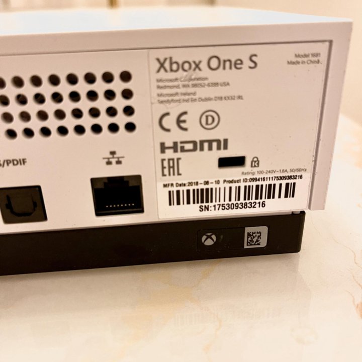 XBox one s 1 tb