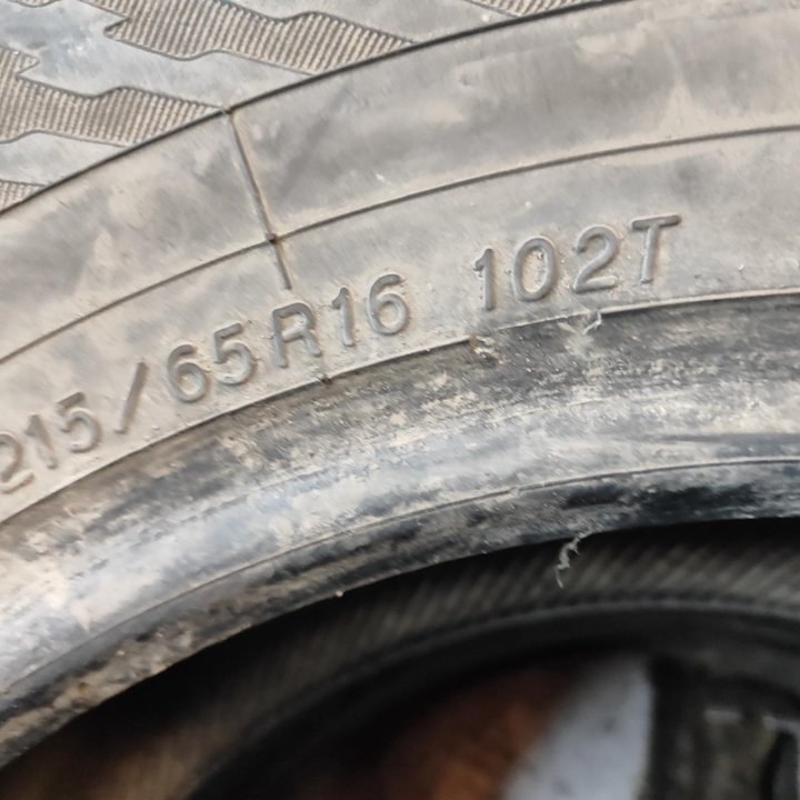 215/65 R16