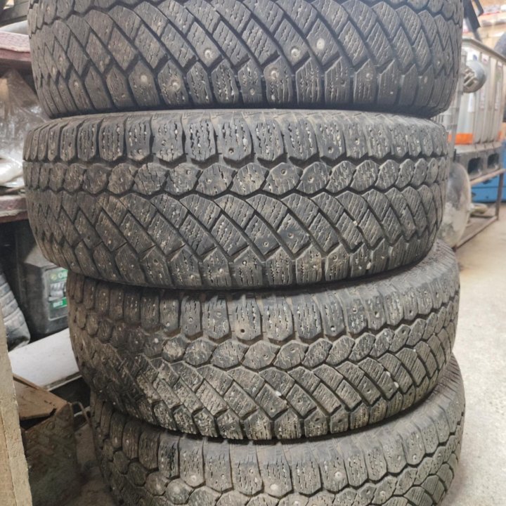 215/65 R16