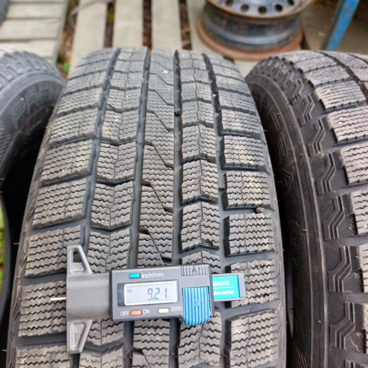 195/65 R15 Maxxis SP3 Premitra Ice