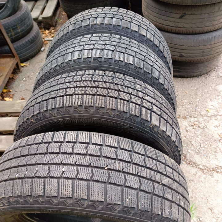 195/65 R15 Maxxis SP3 Premitra Ice