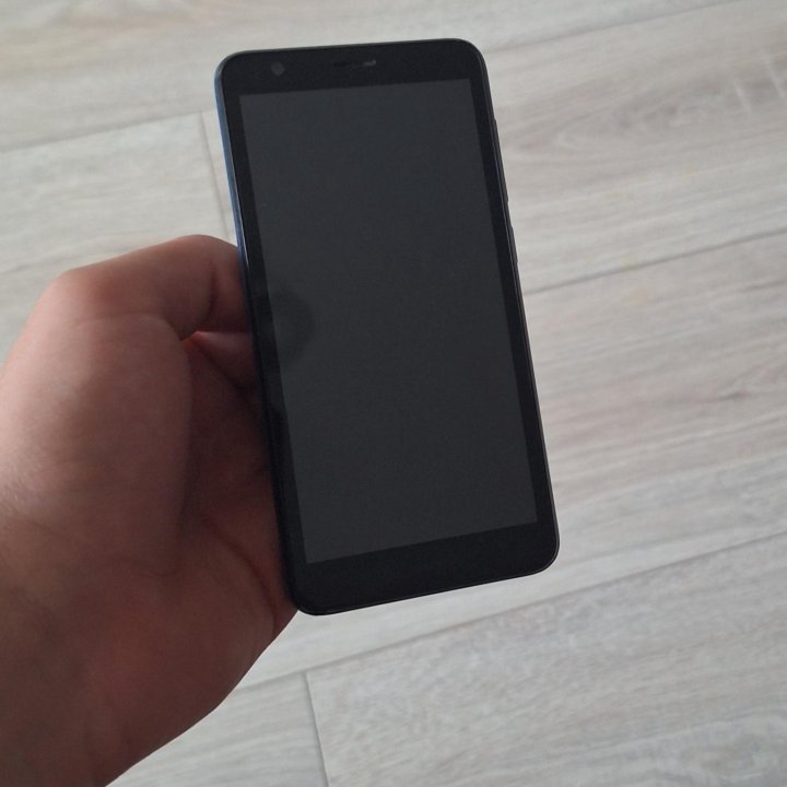 ZTE BLADE L8 32гб